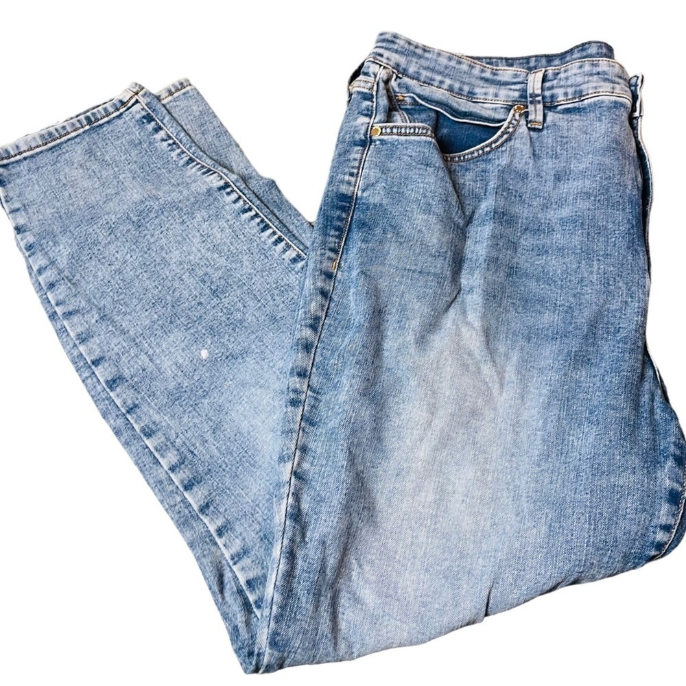 Seven for all mankind distressed jeans